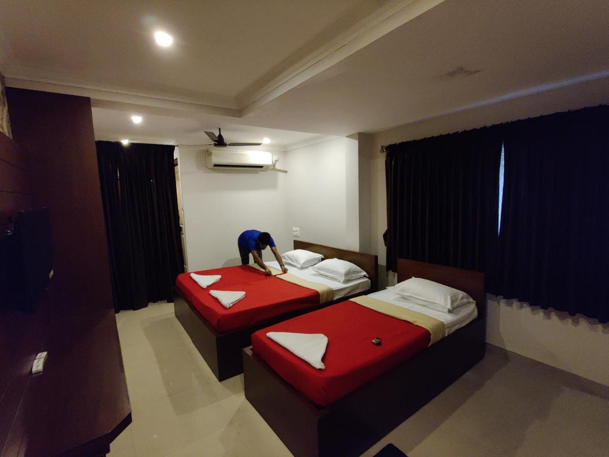 Vyavahar Lodge ウドゥピ エクステリア 写真