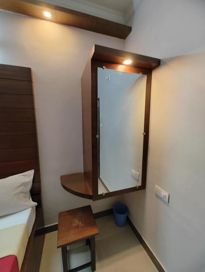 Vyavahar Lodge ウドゥピ エクステリア 写真