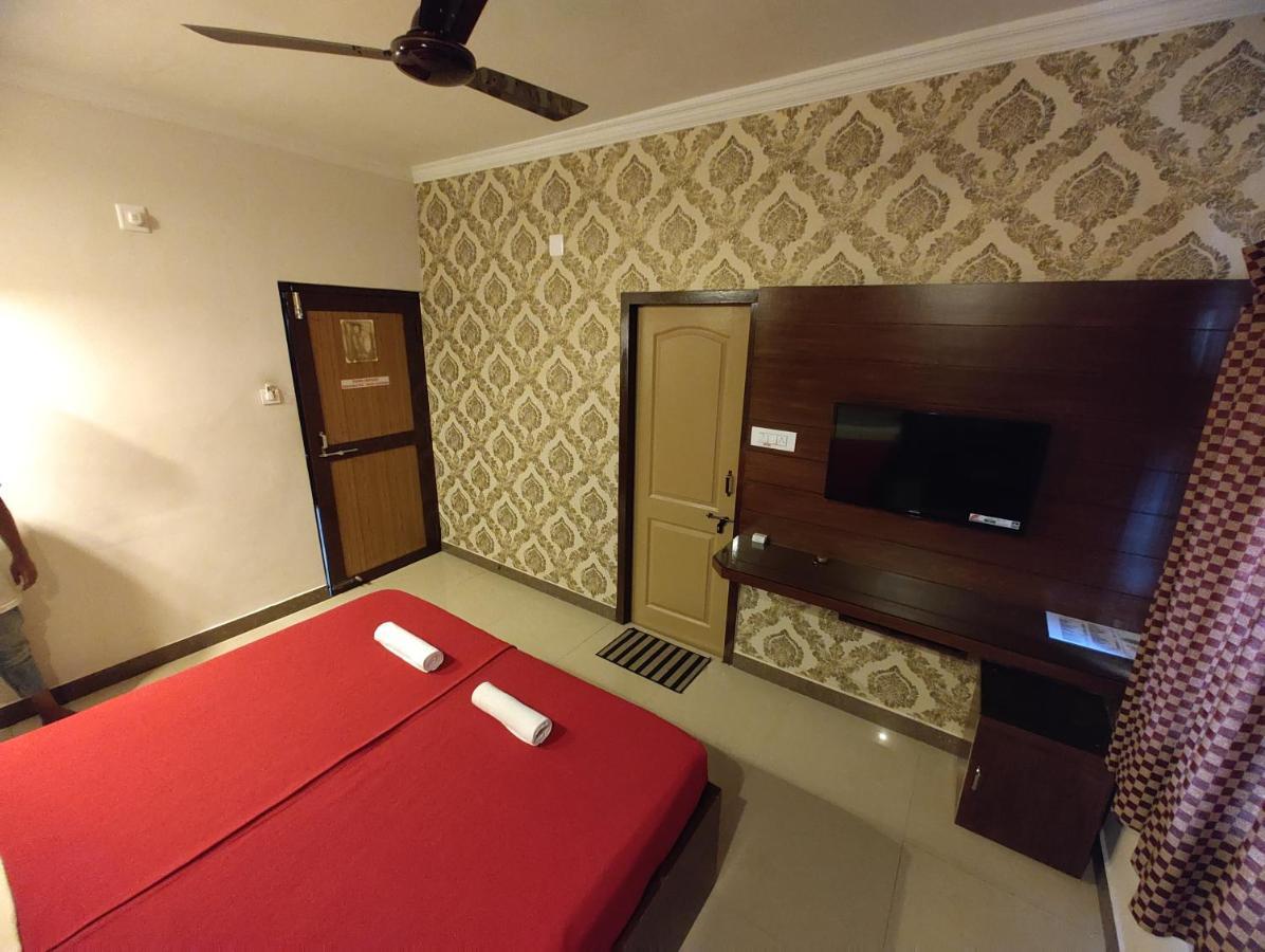 Vyavahar Lodge ウドゥピ エクステリア 写真