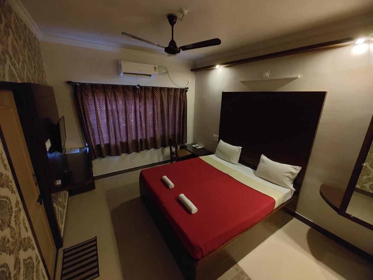 Vyavahar Lodge ウドゥピ エクステリア 写真